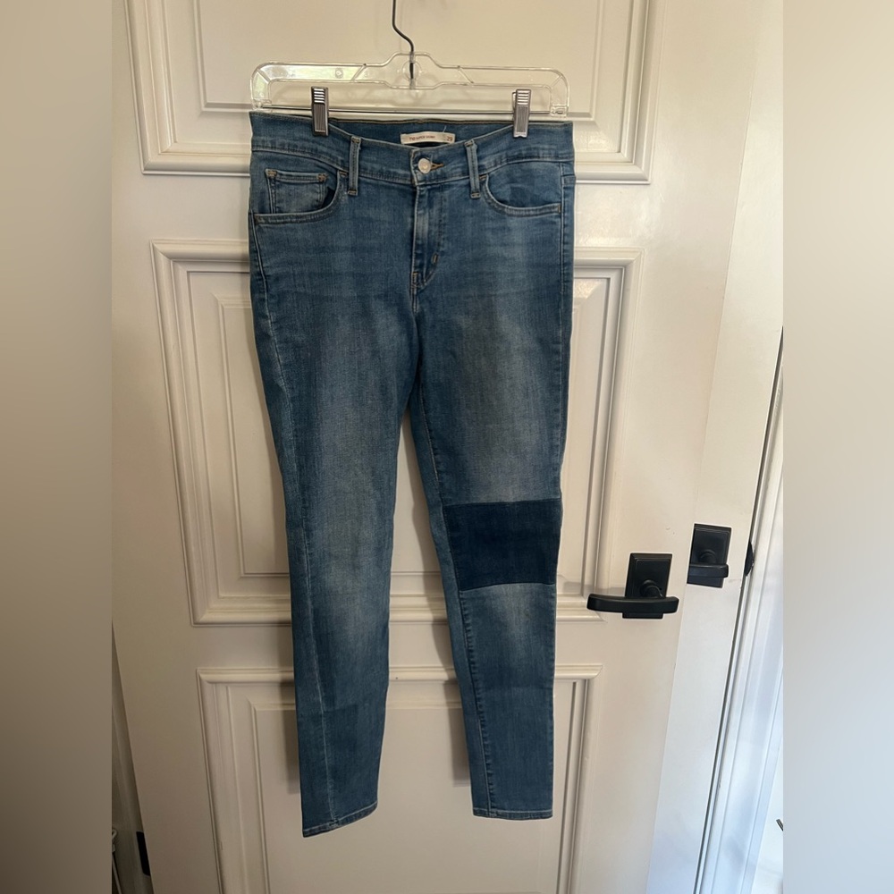 Levi’s 710 Super Skinny Jeans
